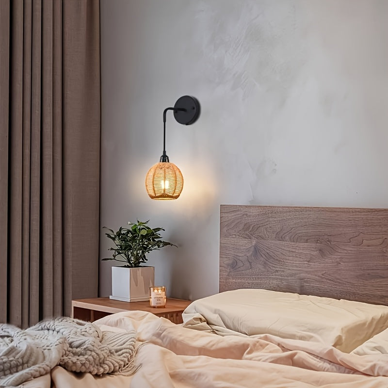 Boho Rattan Wall Lamp, Handwoven Natural Rattan Wall Sconce, Warm Bedside and Living Room Wall Light for Bedroom, Hallway and Reading Nook
