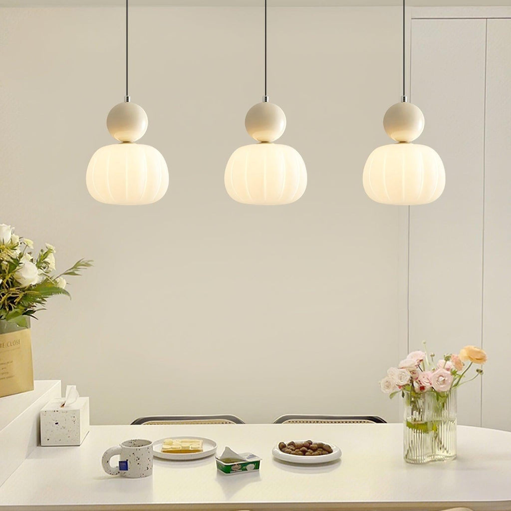 Yedra Pendant Lamp, Contemporary Resin Ceiling Light, Organic Round Hanging Lamp for Dining Room, Living Room and Bedroom