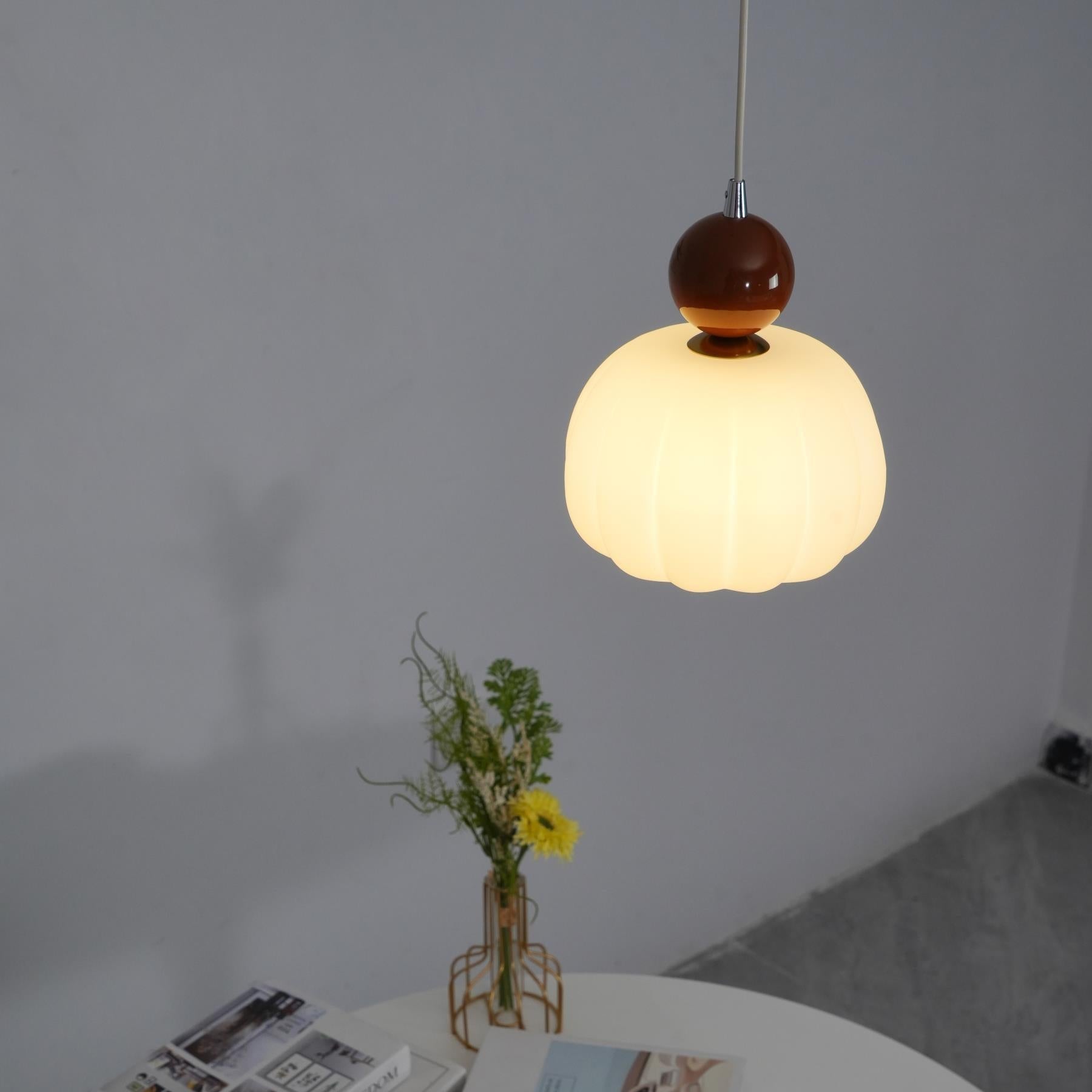 Yedra Pendant Lamp, Contemporary Resin Ceiling Light, Organic Round Hanging Lamp for Dining Room, Living Room and Bedroom