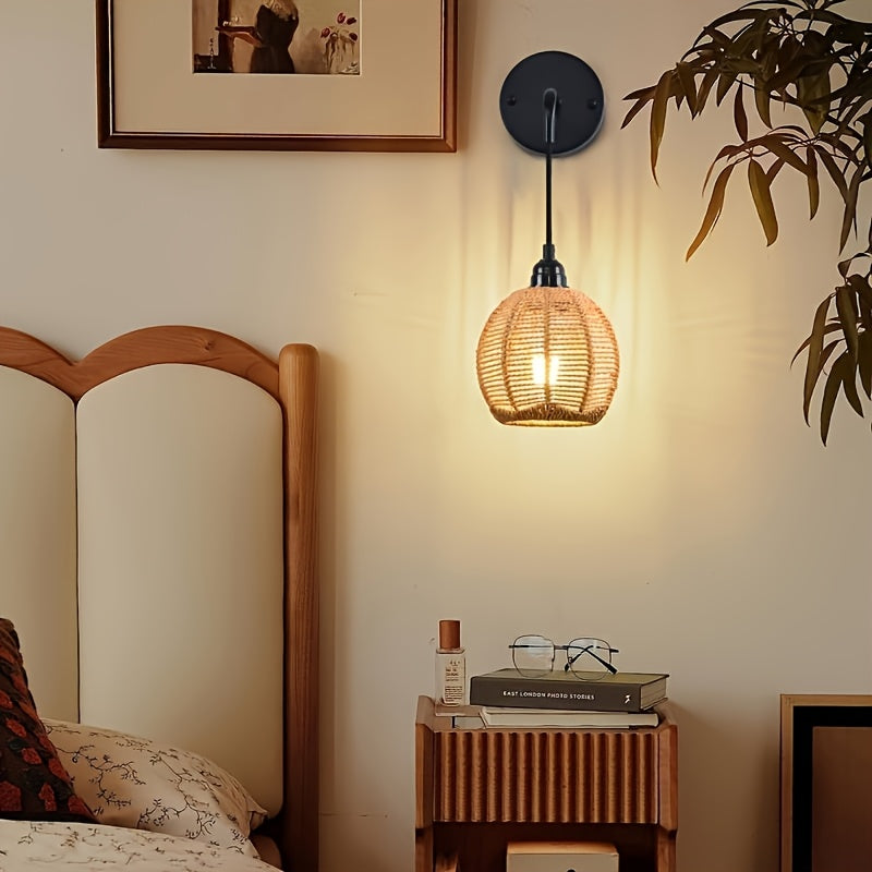 Boho Rattan Wall Lamp, Handwoven Natural Rattan Wall Sconce, Warm Bedside and Living Room Wall Light for Bedroom, Hallway and Reading Nook